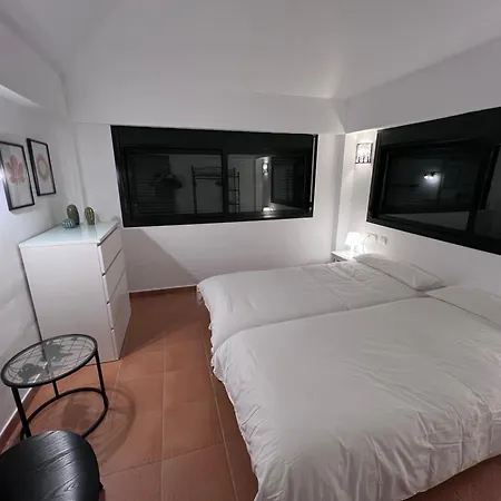 Alloggio in famiglia Biznaga Hols (adults Only)